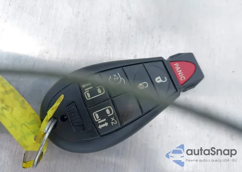 2015 Chrysler Town & Country Touring-L from USA, damaged, VIN 2C4RC1CG8FR755084